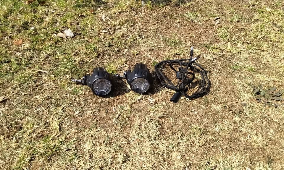 BMW FOGLIGHTS with harness. Came off a F 800GS/A. Can fit GS1200 too. Please, Read ads - Private Seller