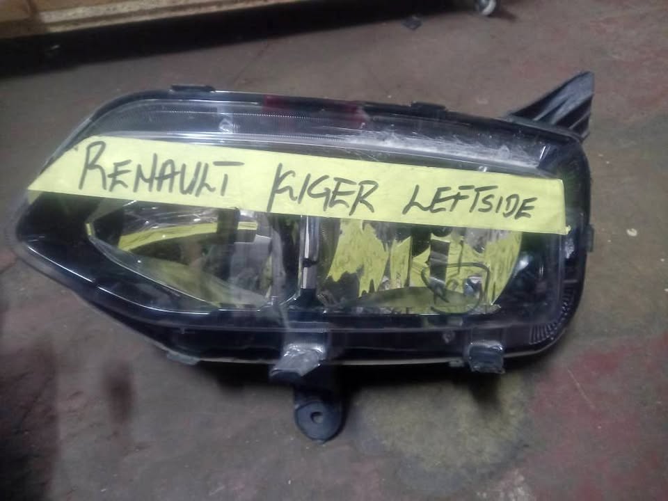 Renault Kiger Headlight Left Hand Side R10 - Private Seller Renault Kiger Headlight Left Hand Side R10 - Private Seller