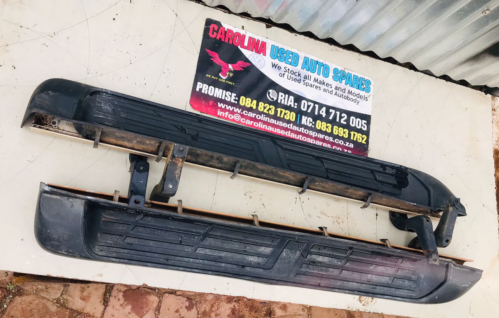 Toyota GD6 Hilux single cab left and right side step - Private Seller