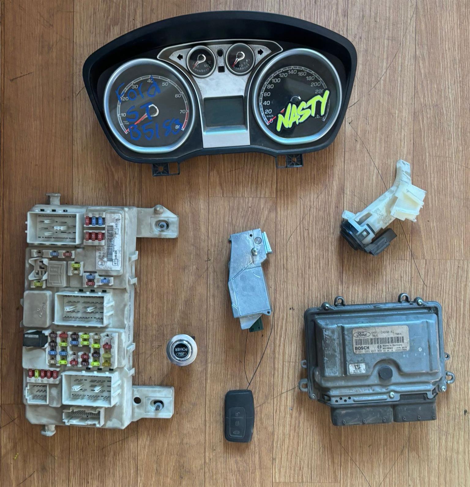 2012 Ford Focus ST 2.5 T Ecu Set - Private Seller 2012 Ford Focus ST 2.5 T Ecu Set - Private Seller
