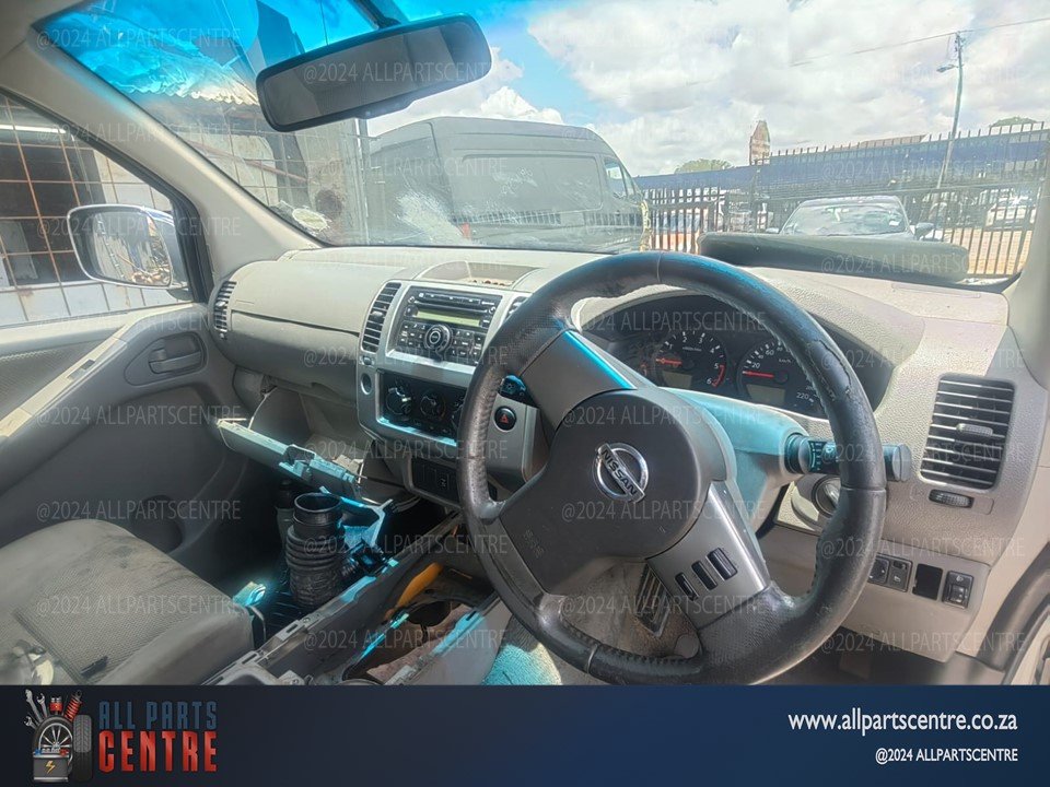 Nissan Navara 2009 D40 2.5 YD25 Diesel Manual – Stripping for Spares - Private Seller