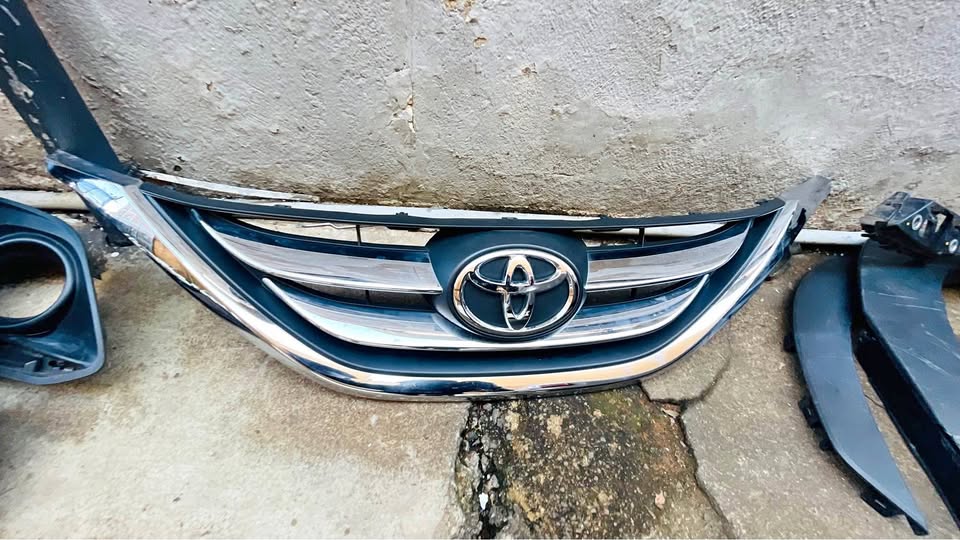 Toyota Starlet Grill - Private Seller Toyota Starlet Grill - Private Seller