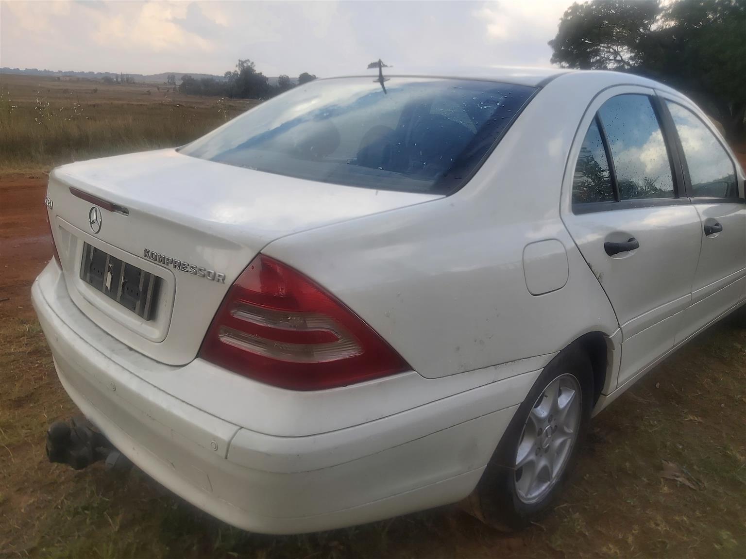 Mercedes 180 compresor spares - Private Seller Mercedes 180 compresor spares - Private Seller
