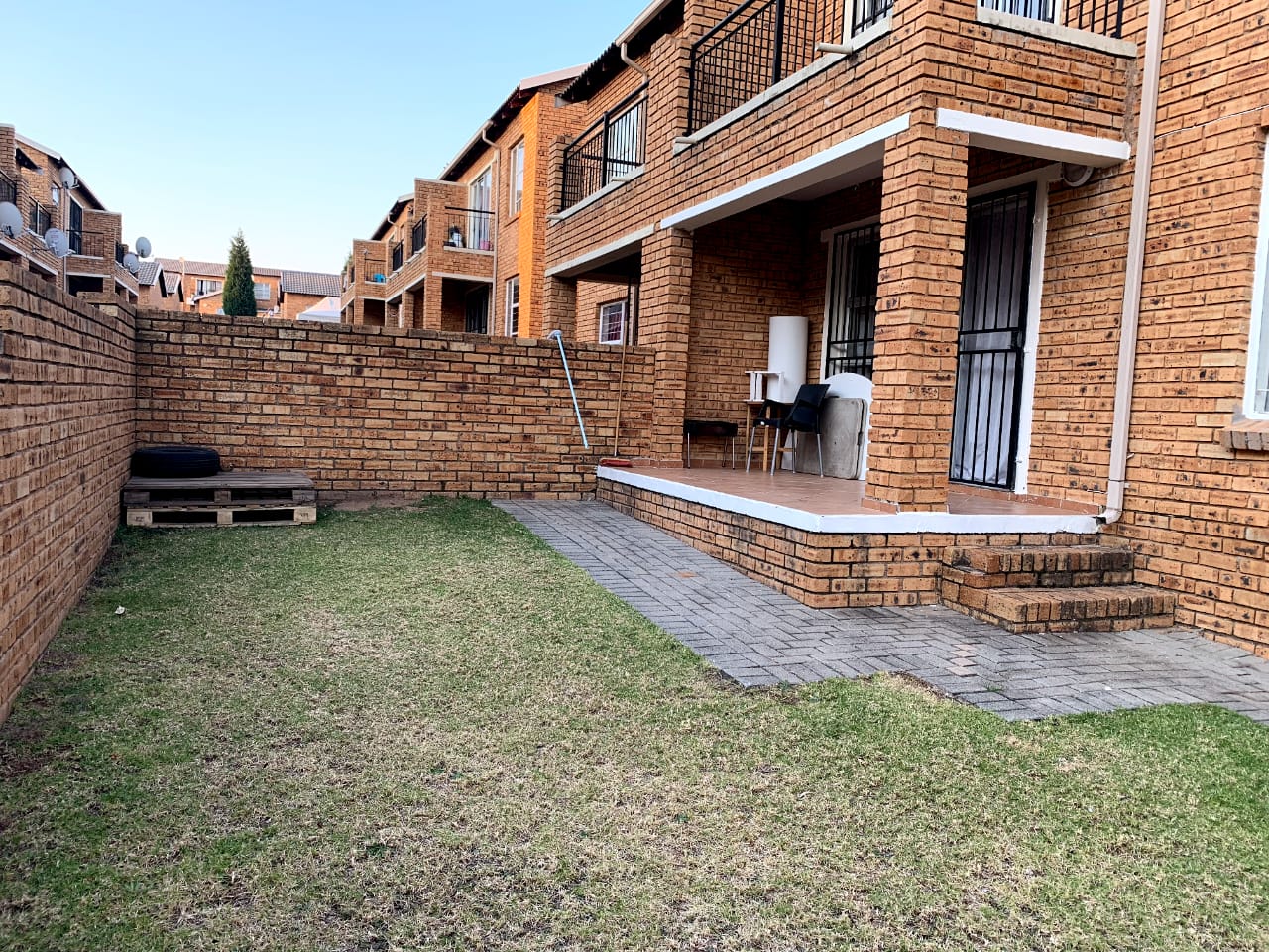 2 bedroom apartment available for rent. | Junk Mail