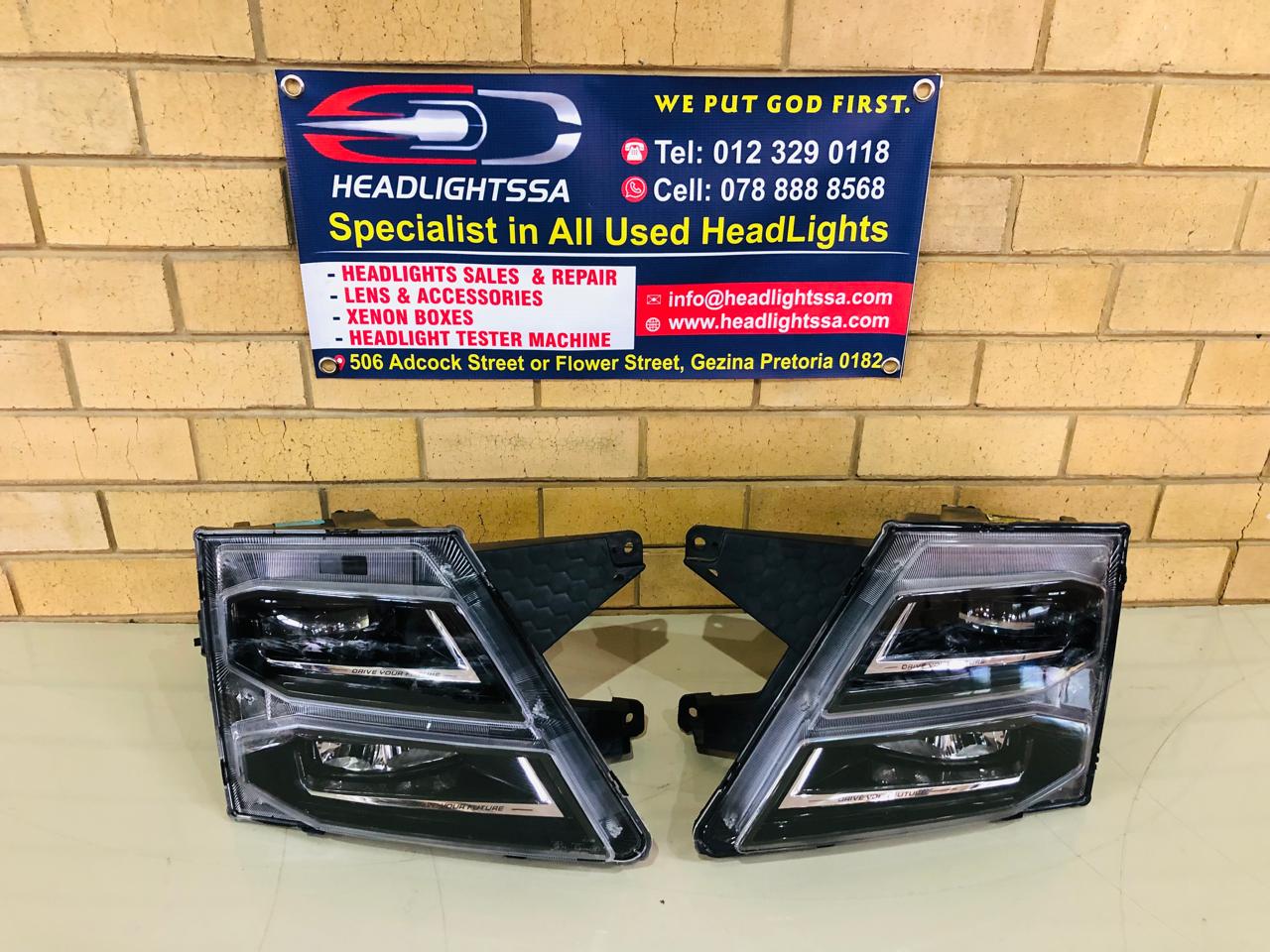 JETOUR Dashing left and right side halogen headlights - Private Seller JETOUR Dashing left and right side halogen headlights - Private Seller