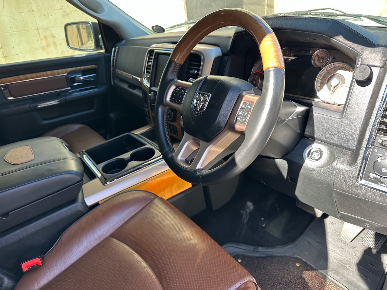 2015 Ram 1500 – Longhorn Limited – 5.7 Hemi