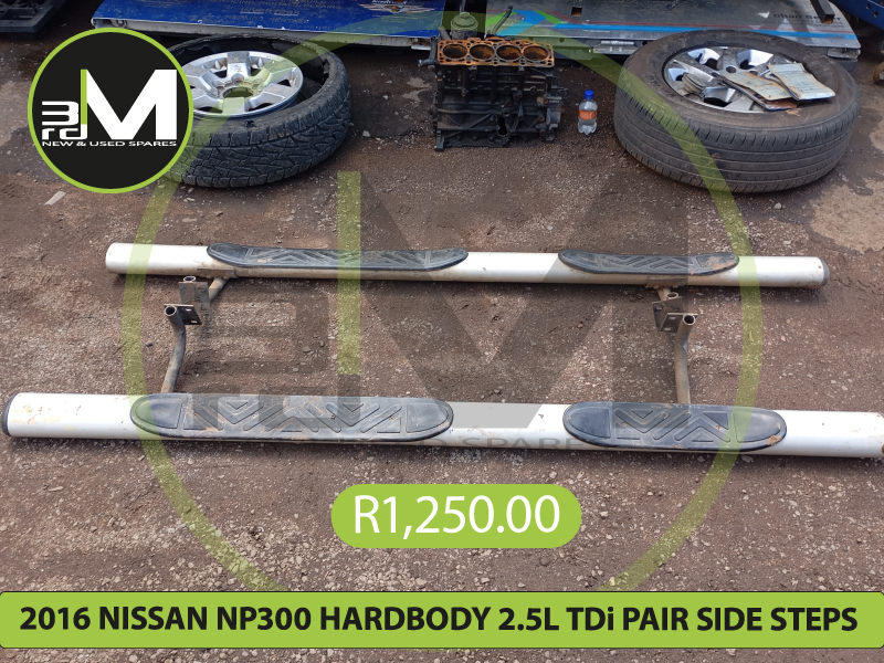 2016 NISSAN NP300 HARDBODY 2.5L TDi PAIR SIDE STEPS - Private Seller