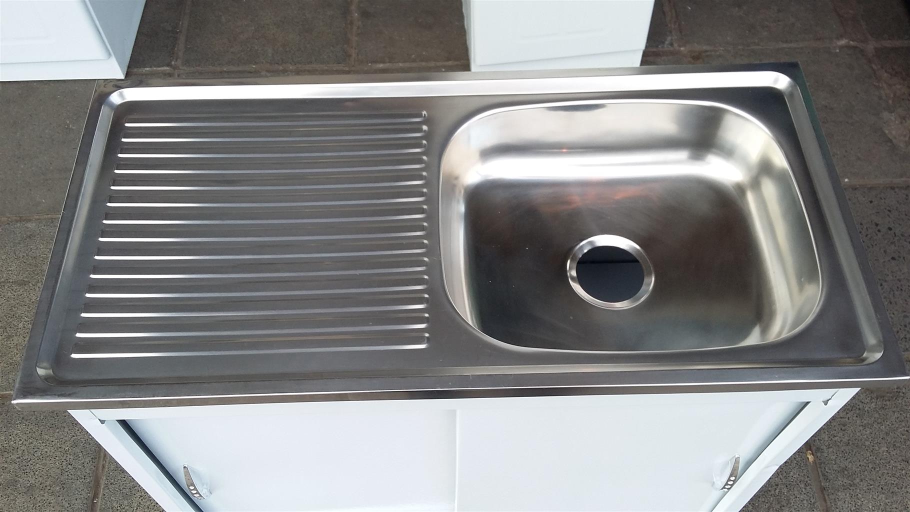 Bargain !! New Kitchen Sink Unit Bargain !! New Kitchen Sink Unit