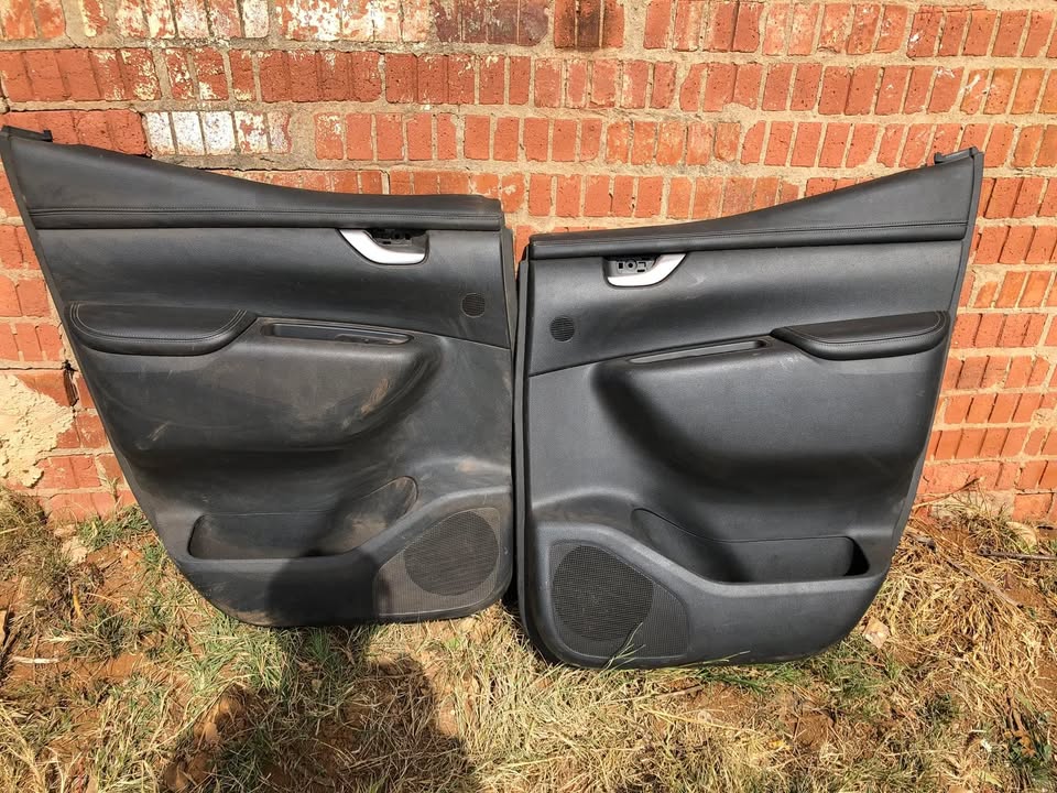 Mercedes Benz x250 Door Panels
