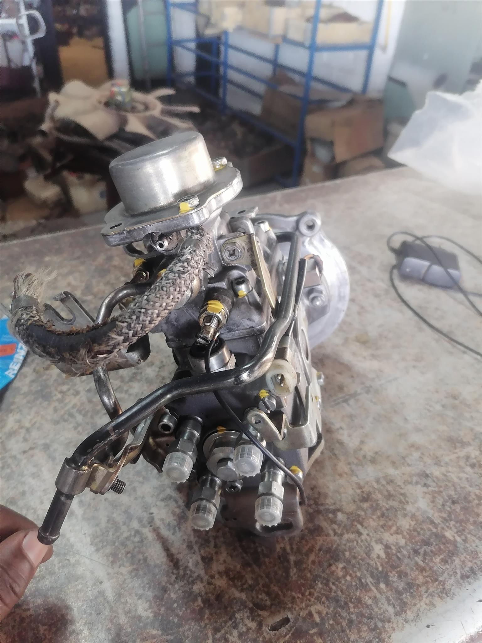 Recon mitsubishi colt 4m40 diesel pump for sale - Private Seller