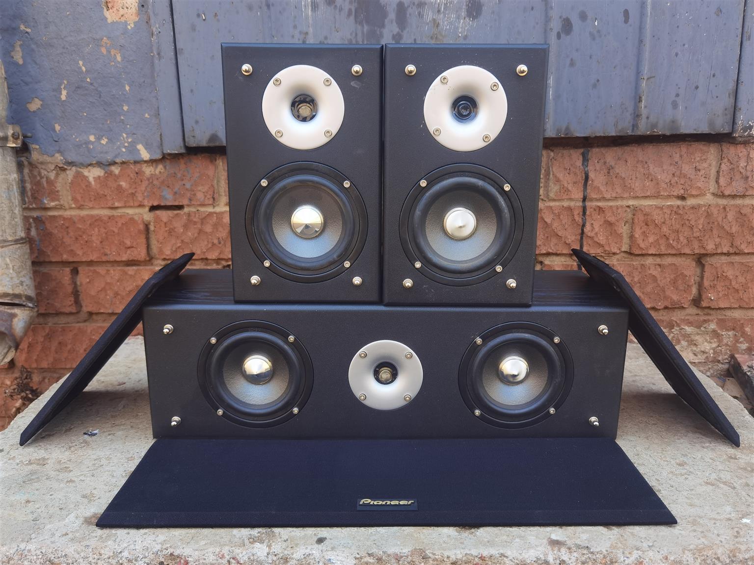 Pioneer The EX Series Surround Speaker's (Read Description)