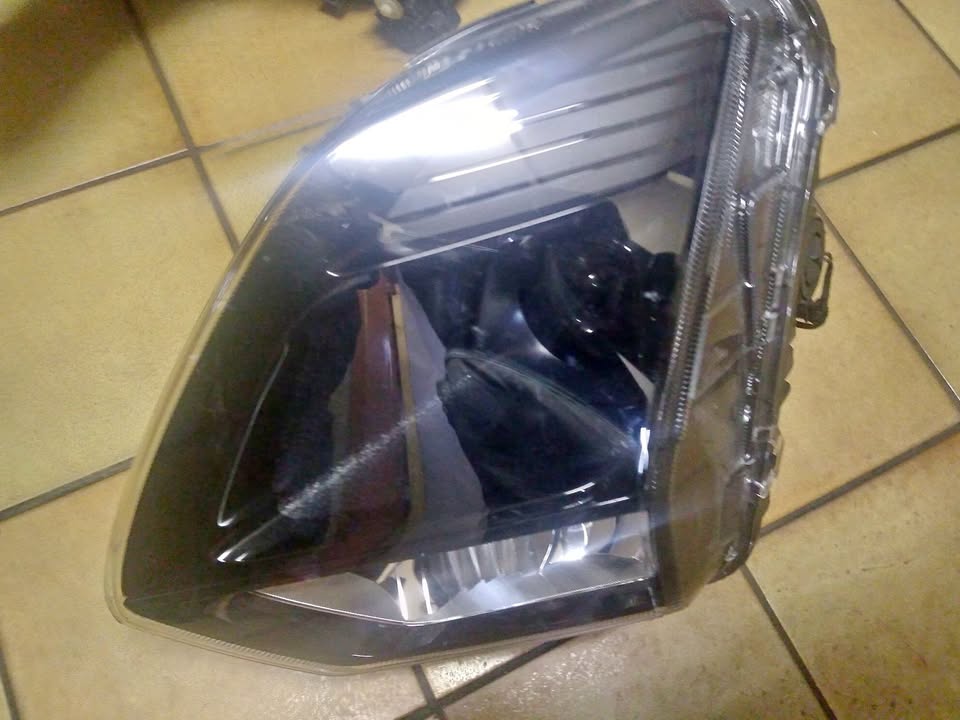 OMODA Down Headlight for Sale - Private Seller OMODA Down Headlight for Sale - Private Seller