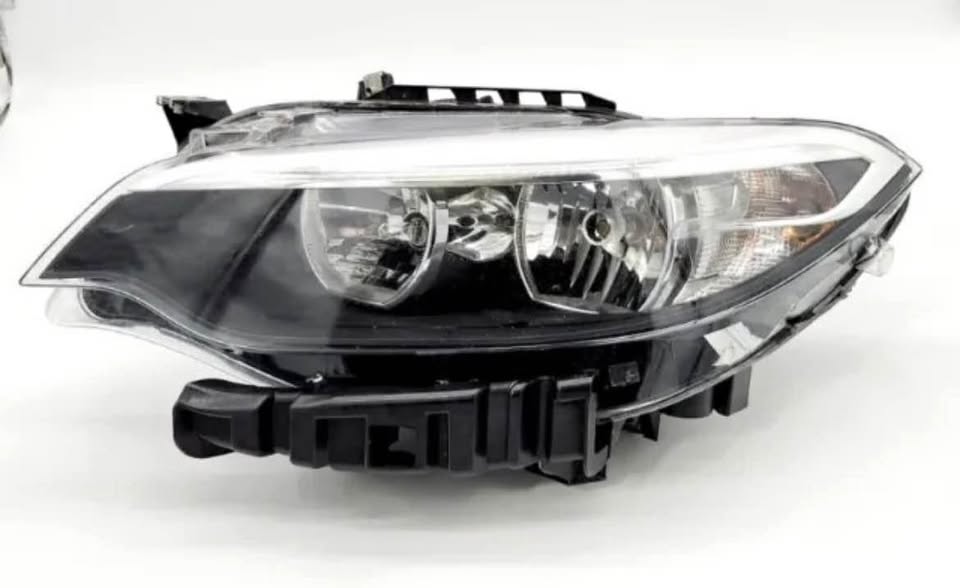 BMW 2 SERIES 220i 230i F22 F23 Halogen OEM 2014-2017 - Private Seller BMW 2 SERIES 220i 230i F22 F23 Halogen OEM 2014-2017 - Private Seller