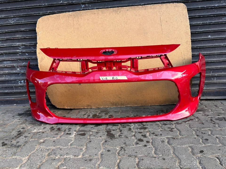 Kia Rio Bumper - Private Seller Kia Rio Bumper - Private Seller