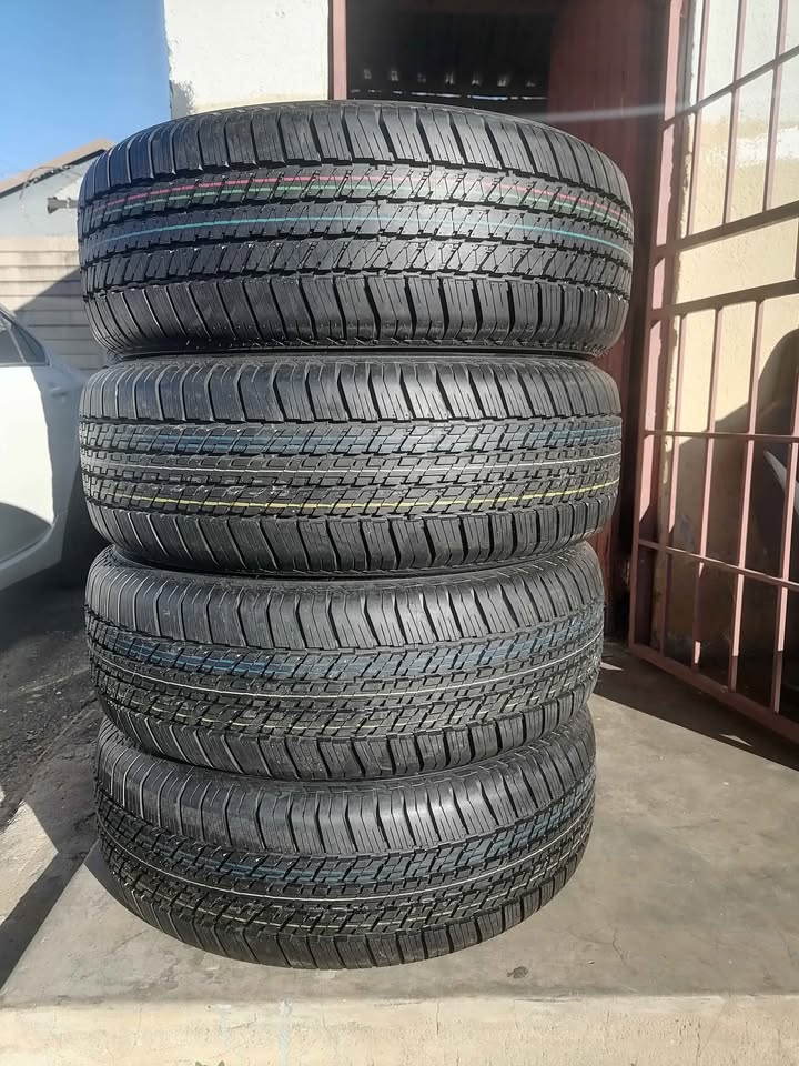 265 60 18 Bridgestone Dueler AT (NEW TYRES)