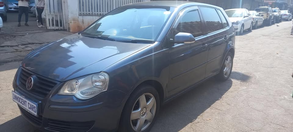 USED 2011 VW POLO BUGJWA 1.6, AUTOMATIC, GREY COLOUR , 83000KM, ACCIDENT FREE