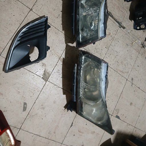 Chevrolet cruze headlight - Private Seller