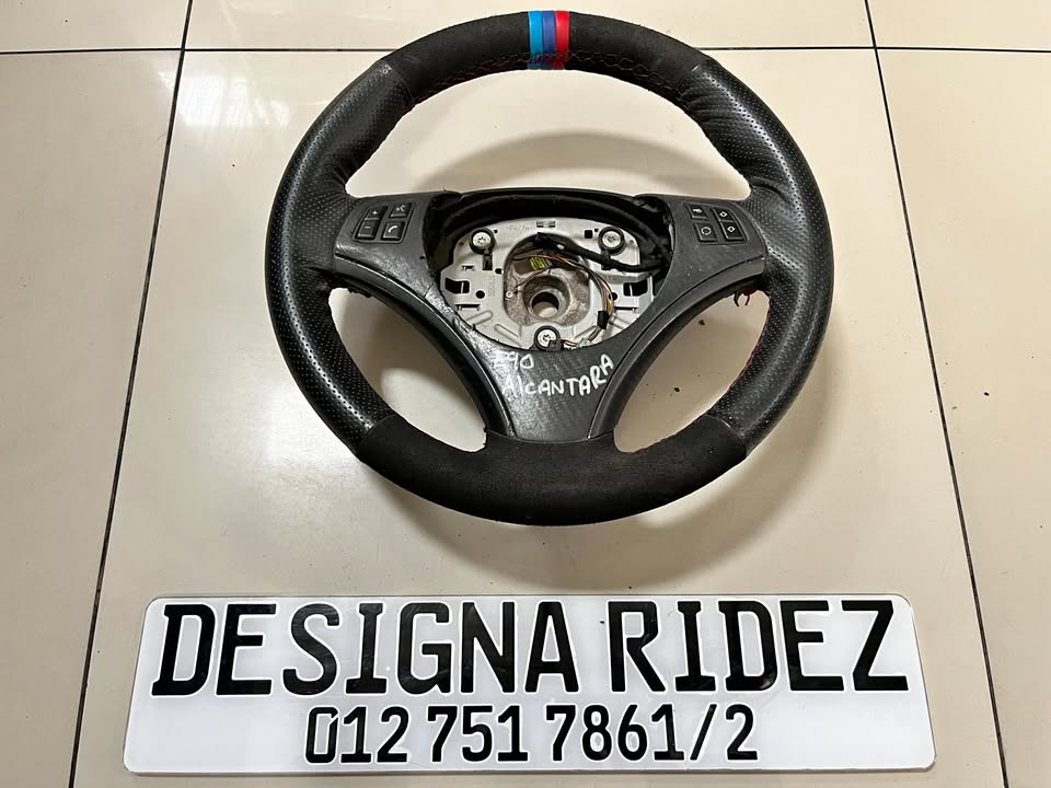 BMW E90 3-SERIES STANDARD ALCANTARA STEERING WHEEL (AIRBAG SOLD SEPARATELY) AVAILABLE. - Private Seller BMW E90 3-SERIES STANDARD ALCANTARA STEERING WHEEL (AIRBAG SOLD SEPARATELY) AVAILABLE. - Private Seller