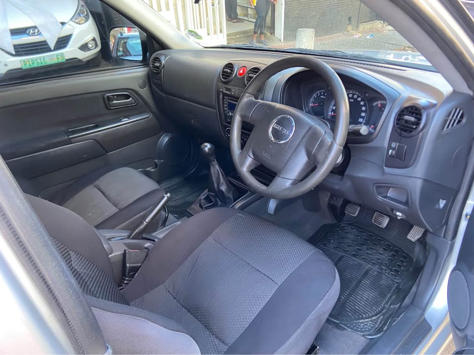 2008 Isuzu KB250 Diesel Manual 120000km
