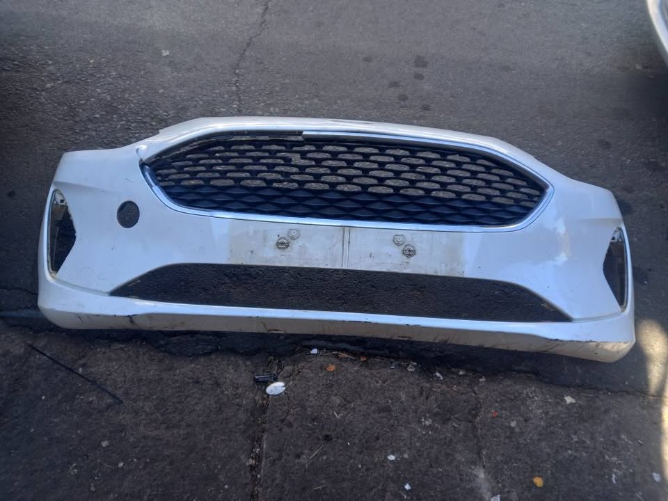 2017 - 2021 Ford Fiesta MK8 Front Bumper - Private Seller 2017 - 2021 Ford Fiesta MK8 Front Bumper - Private Seller
