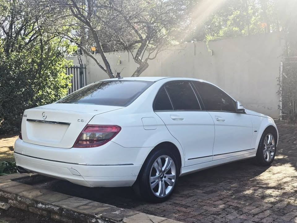 MERCEDES BENZ C220 CDi AVANT-GARDE 140xxxkm