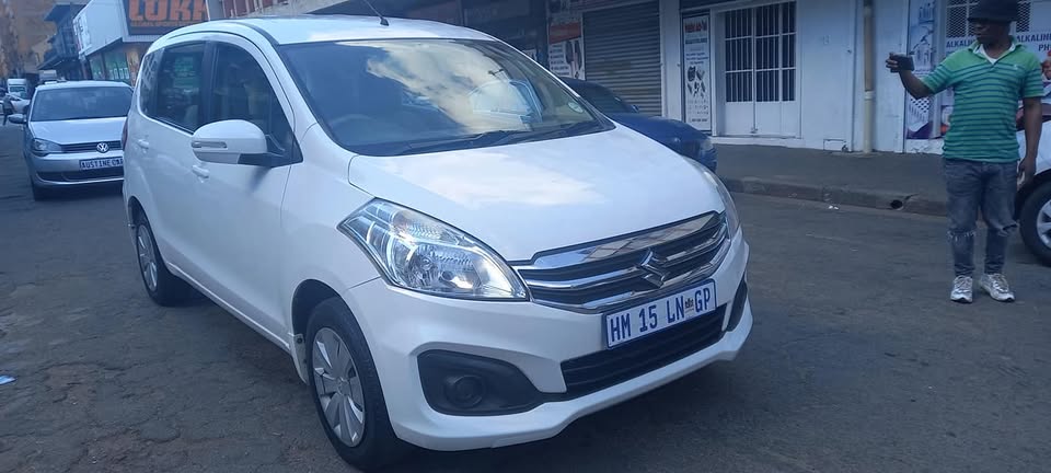 2018 SUZUKI ERTIGA 1.4 GA PETROL, MANUAL TRANSMISSION, WHITE COLOUR