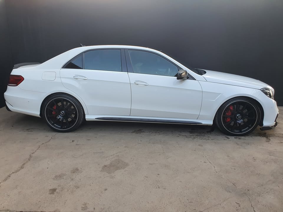 2012 MERCEDES BENZ E63 PERFORMANCE