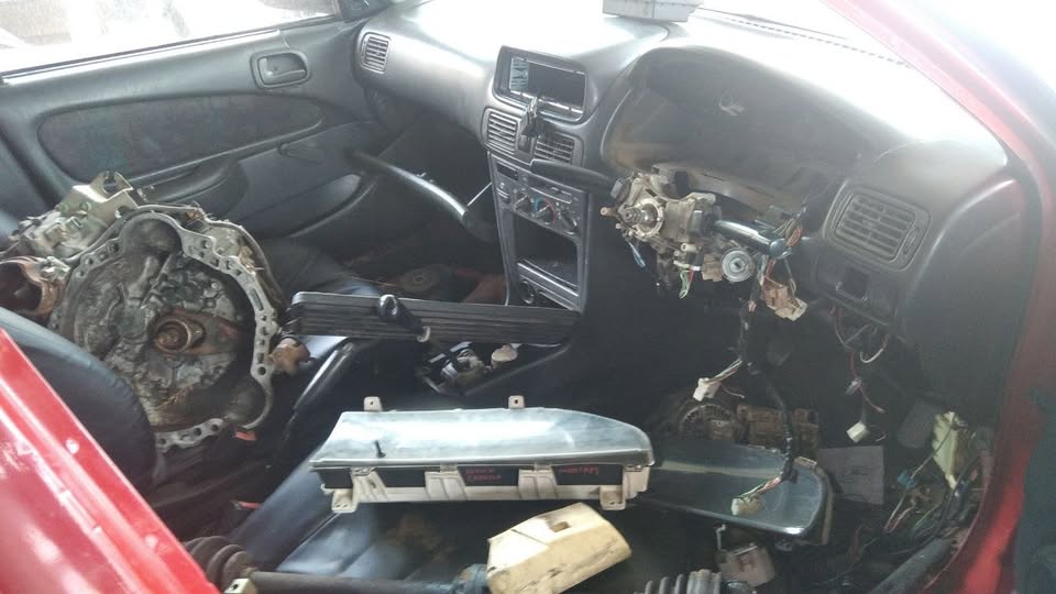 TOYOTA COROLLA (BABY CAMRY) STRIPPING FOR SPARES - Private Seller