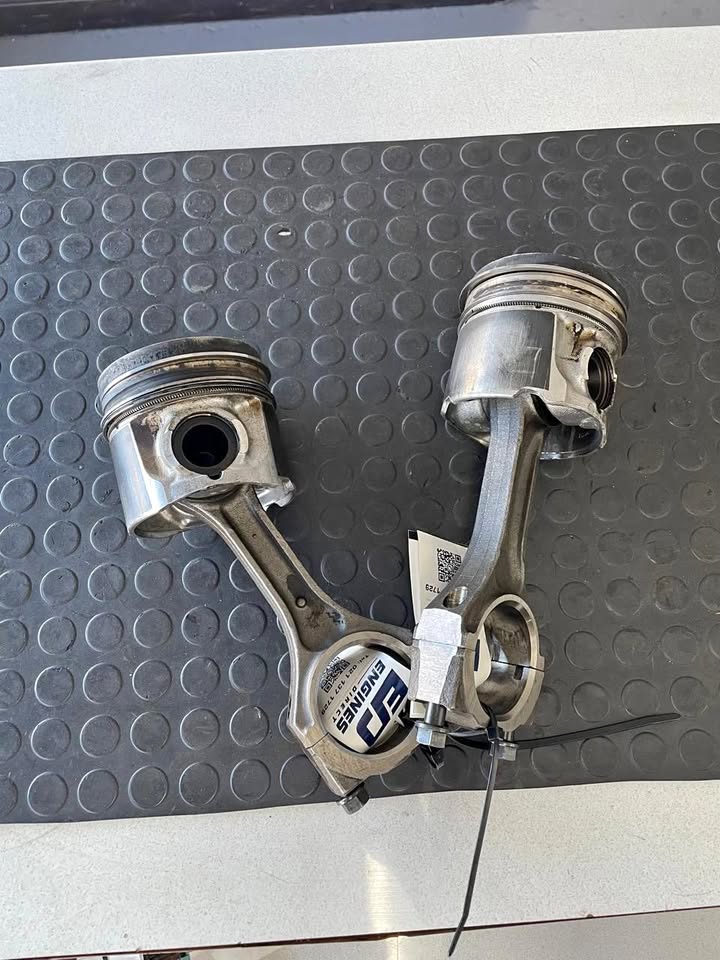 Toyota 1.6 VVTi Corolla/RunX Pistons for sale (3ZZ-FE) - Private Seller