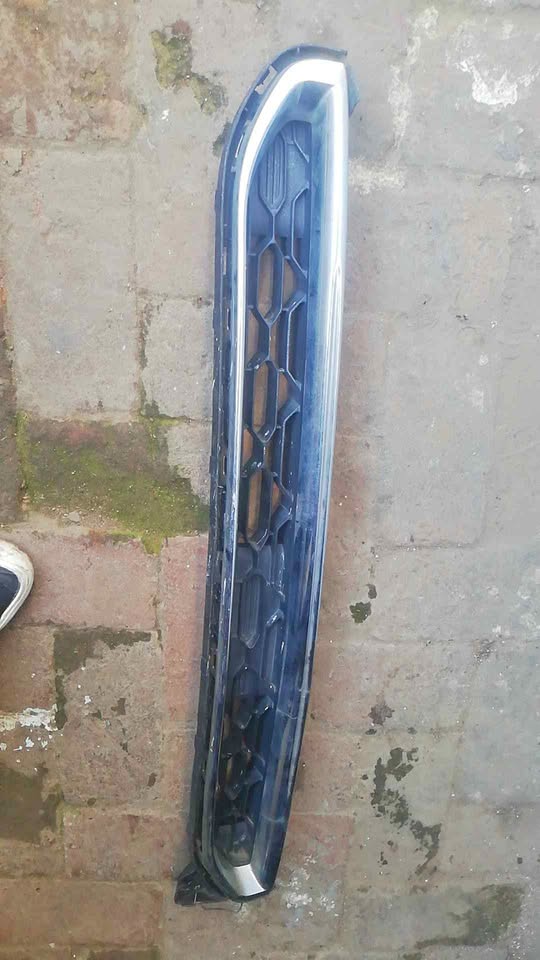 MINI COOPER COUNTRYMAN F60 2011-2014 FRONT BUMPER GRILL FOR SALE °¬° DELIVERY AVAILABLE COUNTRY WIDE - Private Seller MINI COOPER COUNTRYMAN F60 2011-2014 FRONT BUMPER GRILL FOR SALE °¬° DELIVERY AVAILABLE COUNTRY WIDE - Private Seller