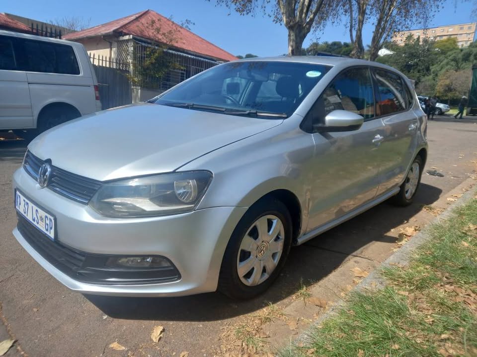 2014 VW Polo 6 Hatchback 1.4 Petrol, Manual, Silver, 75000kms