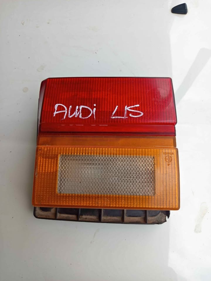 Audi 100 / 5000 (C) Original Left Inner Tail Light - Private Seller Audi 100 / 5000 (C) Original Left Inner Tail Light - Private Seller