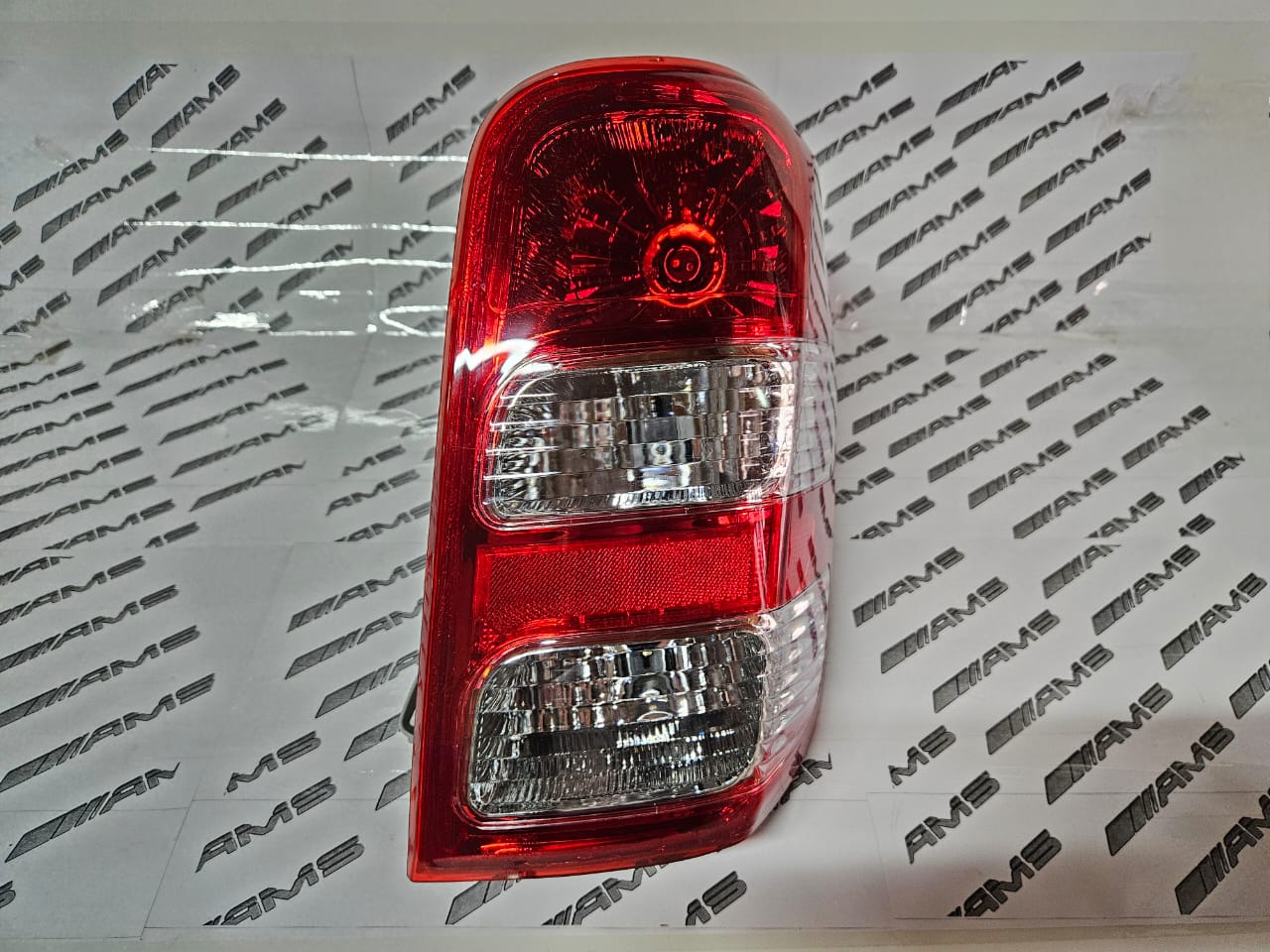 NEW MITSUBISHI TRITON TAIL LIGHT – BRIGHT & RELIABLE