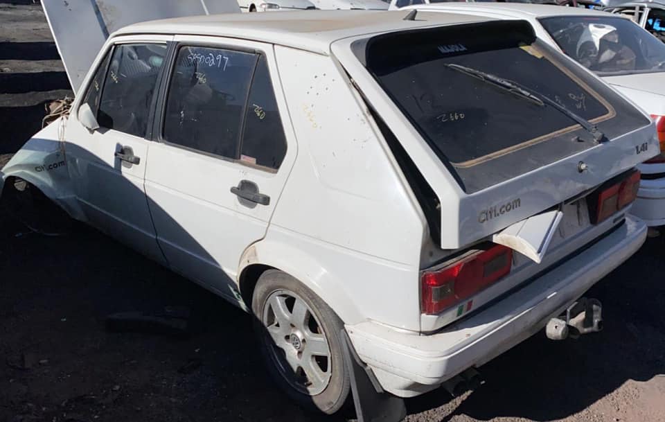 Vw golf 1 1.4i 2002 Stripping for spares - Private Seller