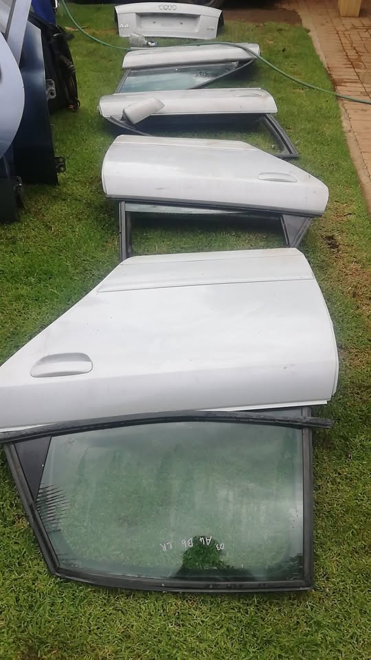 AUDI A4 B6 BODY SPARES FOR SALE - Private Seller