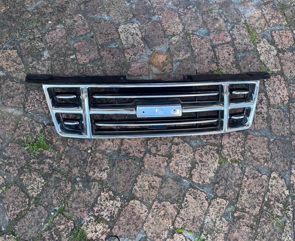 Isuzu Kb Main Grill Chrome - Private Seller Isuzu Kb Main Grill Chrome - Private Seller