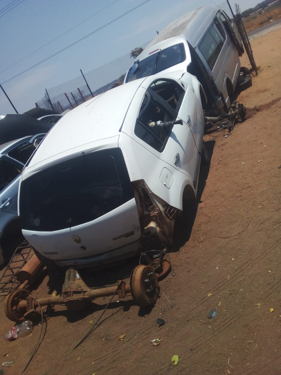 RENAULT SANDERO PARTS - Private Seller RENAULT SANDERO PARTS - Private Seller