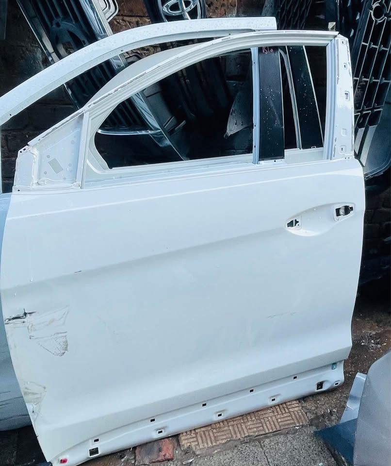 Hyundai Santa-Fe door - Private Seller