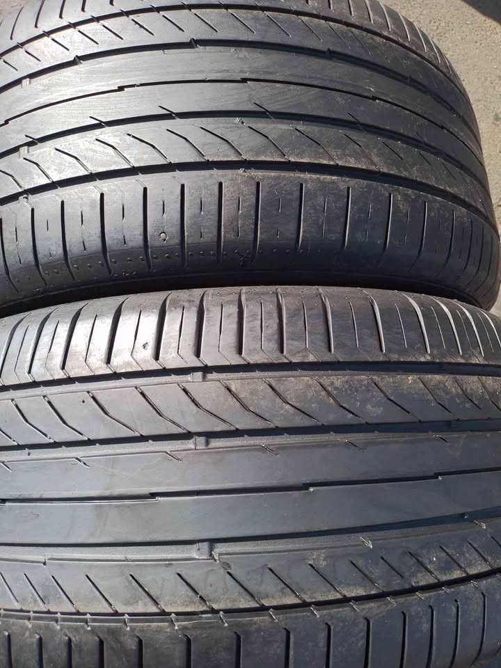 2 X 275/45/18 continental tyres with sufficient thread - Private Seller