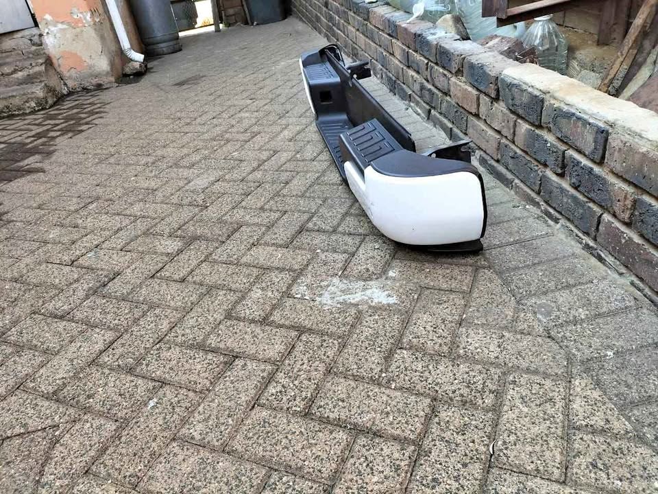 Nissan Navara Rear / Back bumper - Private Seller