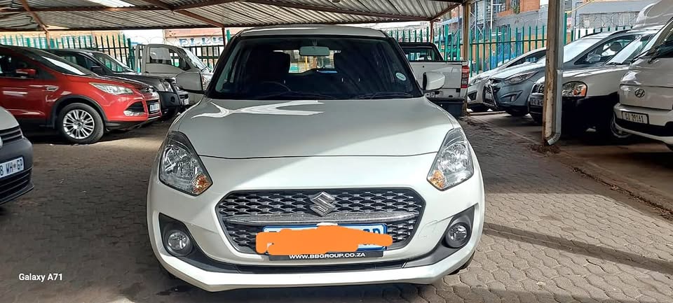 Suzuki Swift 1.2 GL manual petrol  2024 White Reverse sensor  Service History