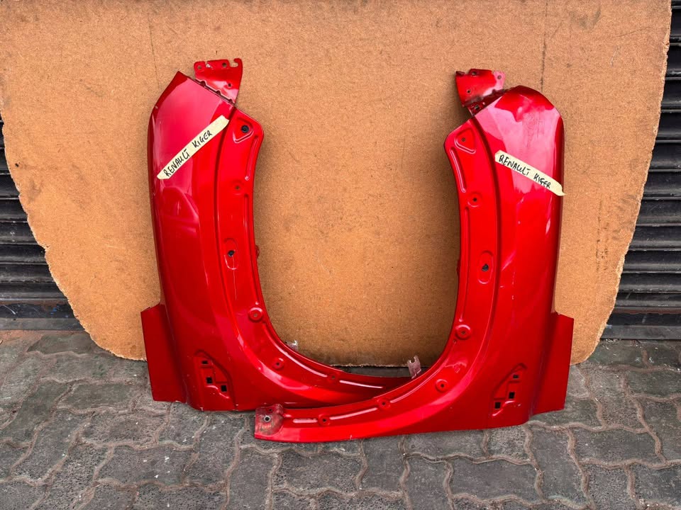 Renault Kiger Right & Left sides Fender - Private Seller Renault Kiger Right & Left sides Fender - Private Seller