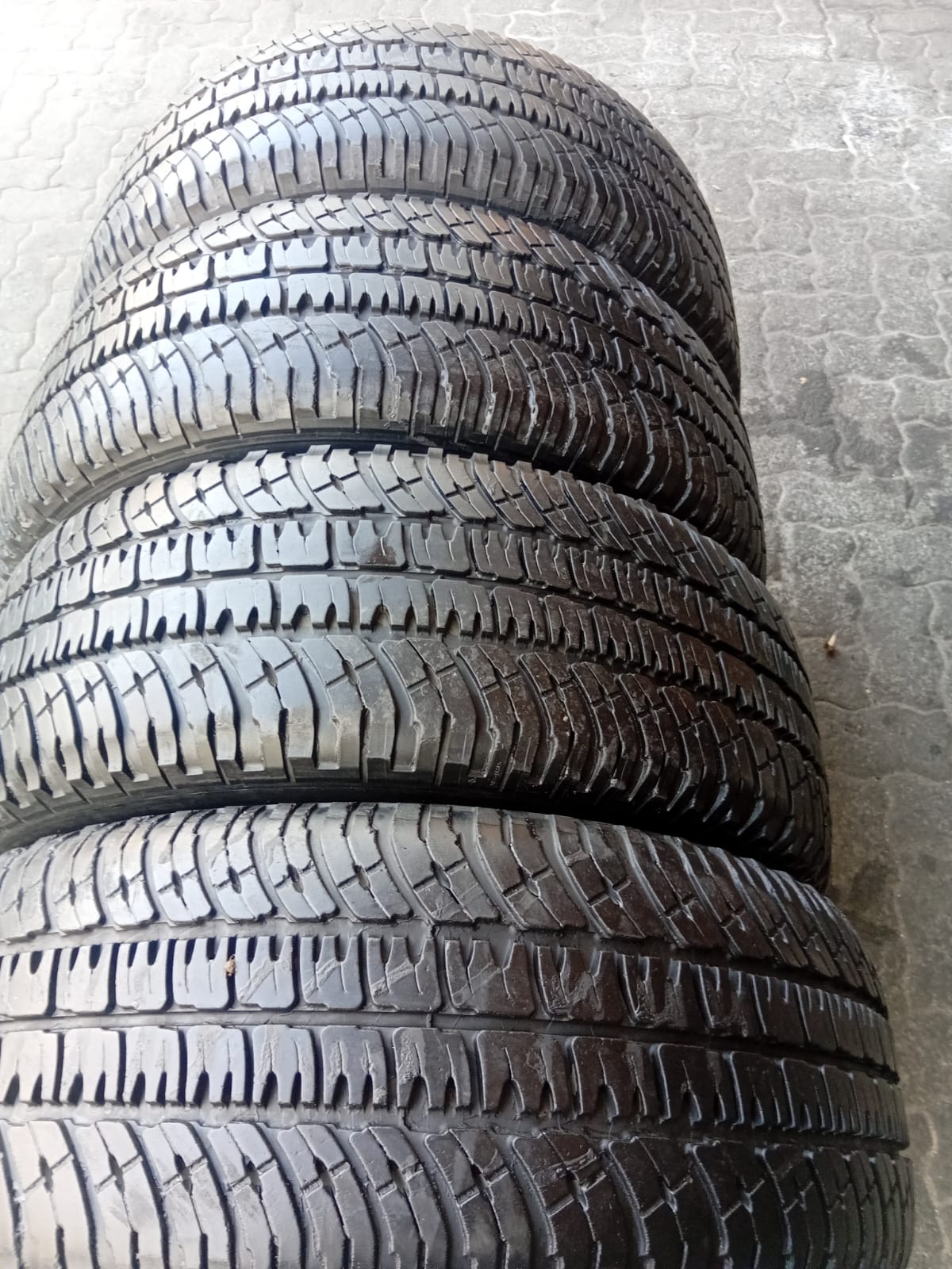 265/65/17 × 4 Michelin LTX AT tyres - Private Seller