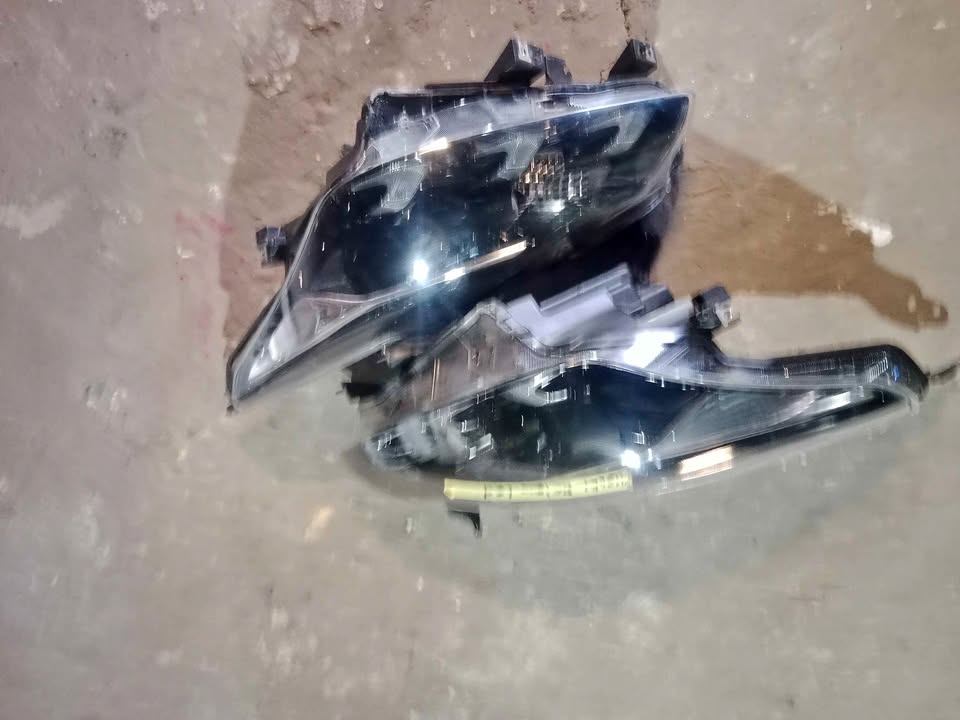 Suzuki baleno headlight - Private Seller Suzuki baleno headlight - Private Seller