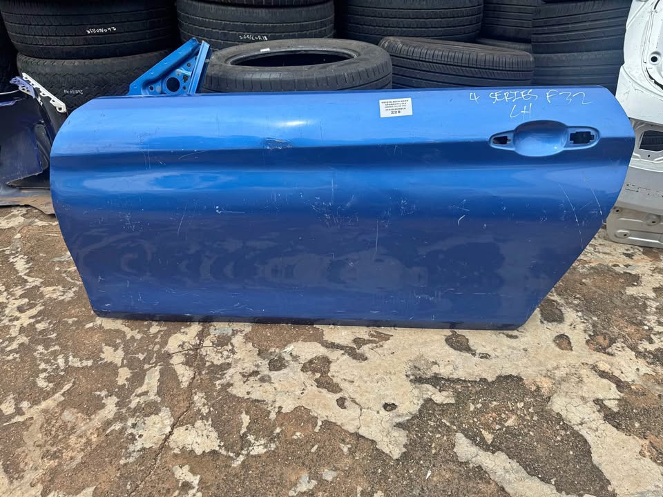 BMW M4 F82 F32 Left Door - Private Seller BMW M4 F82 F32 Left Door - Private Seller