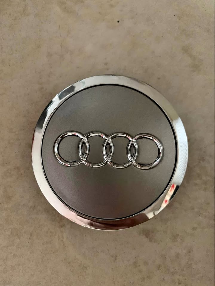 Audi Center Caps - Private Seller Audi Center Caps - Private Seller