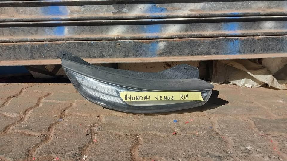 Hyundai Venue headlight - Private Seller