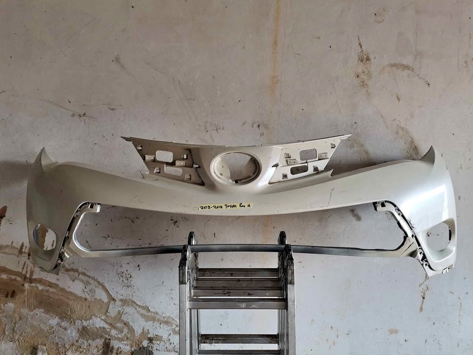 Toyota Rav 4 front bumper 2013-2015 - Private Seller Toyota Rav 4 front bumper 2013-2015 - Private Seller