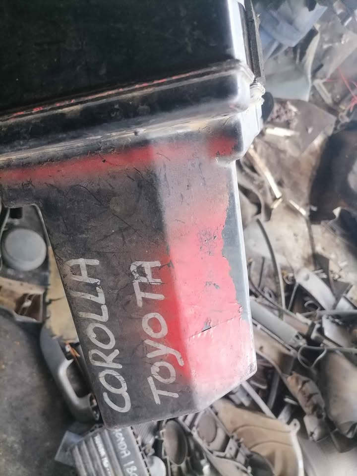 Toyota corolla Airbox - Private Seller Toyota corolla Airbox - Private Seller