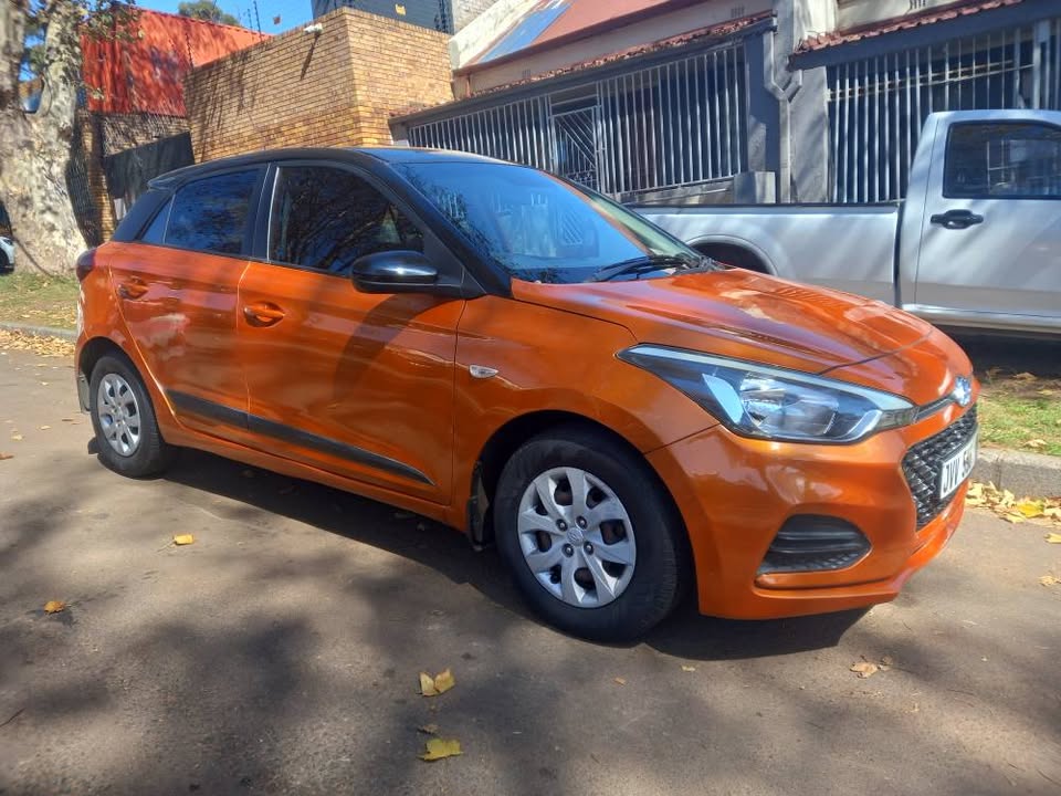 2019 HYUNDAI I20 1.2 MOTION PETROL, MANUAL, ORANGE, 83000KMS